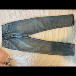 Urban Outfitters BDG Girlfriend High-Rise Jeans